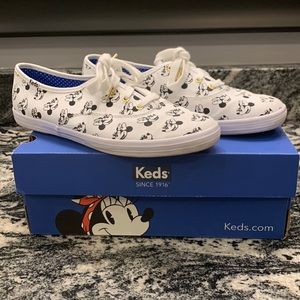 Minnie Mouse Disney Keds Size 8
